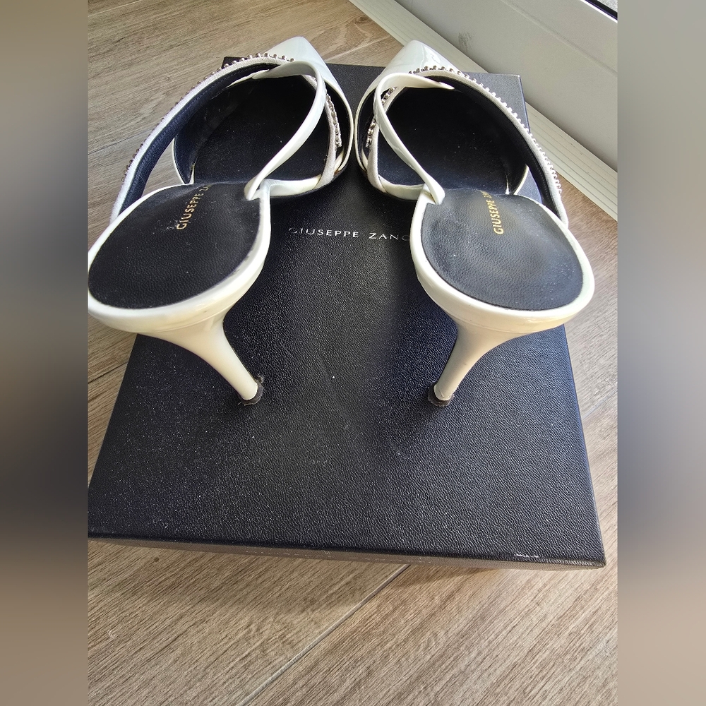 Giuseppe Zanotti Embellished Pointed Toe Mules Size 38 Color Kefir - Picture 3 of 8